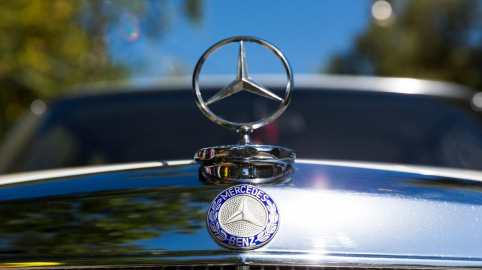 Vozač je tu ali kao da ga nema: Mercedes najavio autonomno kretanje svojih novih modela kroz nemačke gradove