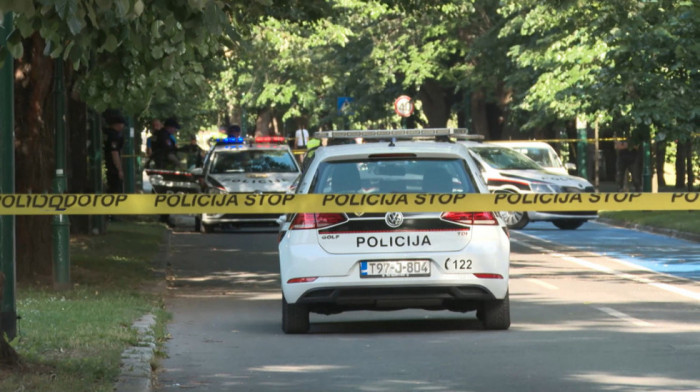 Nove dojave o bombama: Nekoliko škola u Sarajevu evakuisano jutros