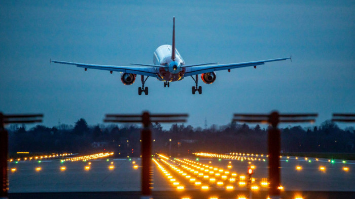 Er Montenegro: Avion iz Podgorice za Beograd kasnio zbog udara ptica