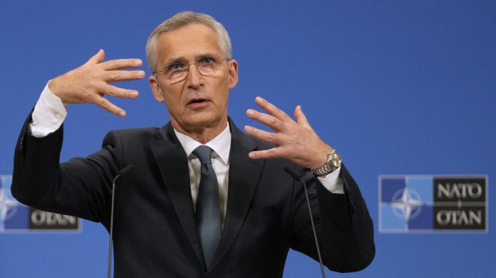 Stoltenberg: NATO razmatra stavljanje nuklearnog oružja u stanje pripravnosti
