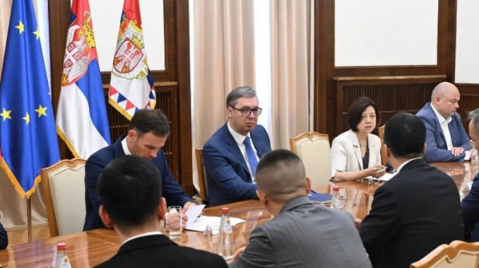 Vučić: Srbija će, uz modernu tehnologiju i međunarodno partnerstvo, postati regionalni centar automobilske industrije