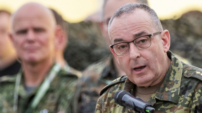Generalni inspektor Bundesvera: U Nemačkoj treba uvesti obavezno služenje vojnog roka i za žene