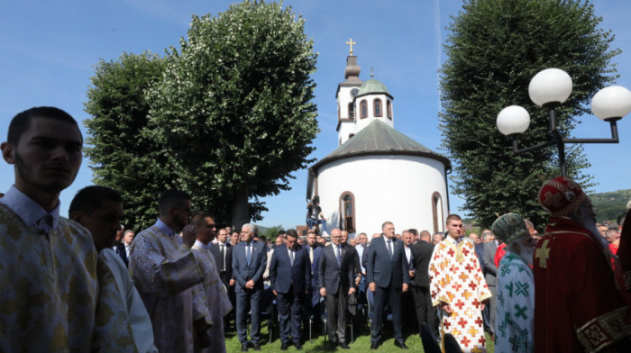 "Zločin bez kazne": U Bratuncu sećanje na 3.267 ubijenih Srba iz Srednjeg Podrinja i Birča