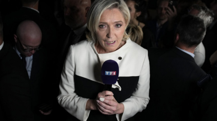 Marin Le Pen pozvala Lekornija da se "odrekne makronizma": Ne možemo vladati unedogled bez naroda ili protiv njega