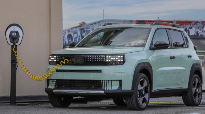 Made in Serbia: Prvi električni automobili Grande Panda napustili Kragujevac