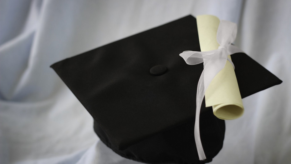 U Crnoj Gori privremeno obustavljeno priznavanje diploma iz BiH