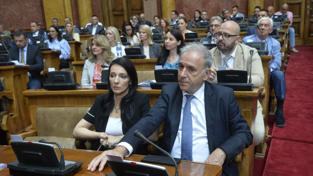 Administrativni odbor kaznio Tepić i Ponoša sa 10 odsto od plate