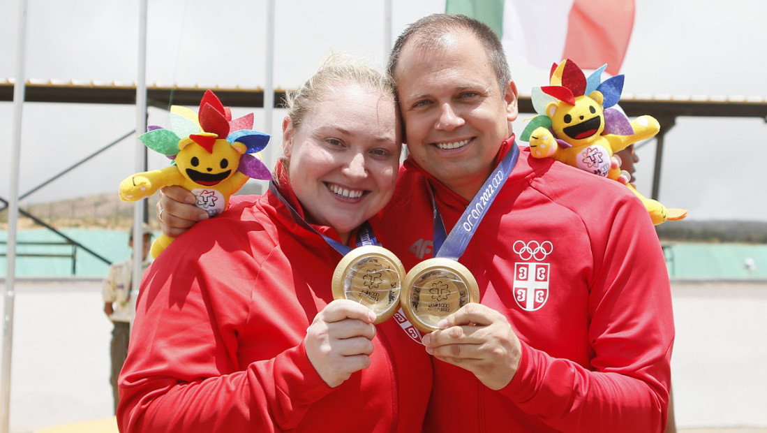 Vučić čestitao Arunović i Mikecu: Doneli su nam prvu medalju, hvala im na svemu