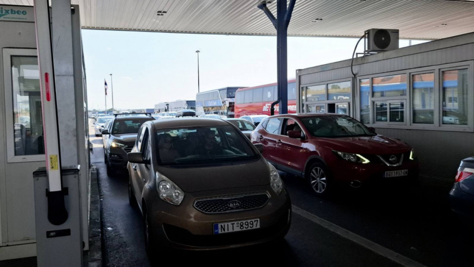 Zadržavanja za putnička vozila na graničnim prelazima između 25 i 60 minuta