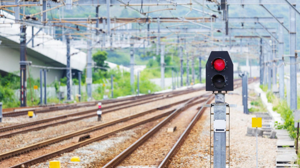 Agencija za bezbednost saobraćaja pokrenula kampanju "Dobro pazi, voz nailazi!"