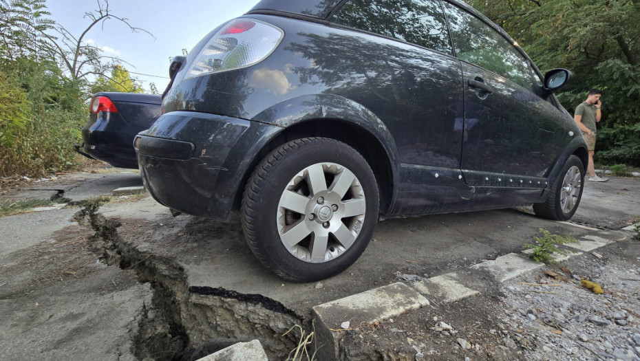 Poplave i odroni na Krfu i u zapadnoj Grčkoj izazvali zastoj saobraćaja i materijalnu štetu