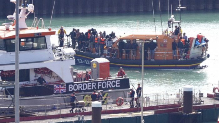 Počela primena sporazuma o azilantima preko Lamanša: Prvi ilegalni migrant vraćen iz Britanije u Francusku