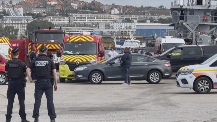 Lamanš pod većom prismotrom: Francuska i Britanija povećavaju broj službenika na graničnim prelazima zbog gužvi