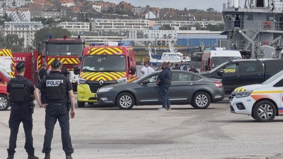 Lamanš pod većom prismotrom: Francuska i Britanija povećavaju broj službenika na graničnim prelazima zbog gužvi