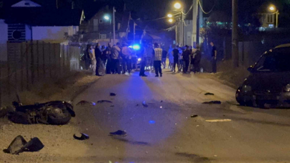 Sudar motora i automobila u Novom Pazaru: Jedna osoba teško povređena (FOTO)