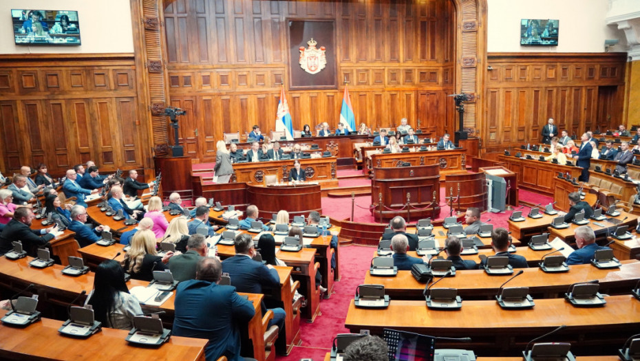 Poslanici Skupštine Srbije završili rad, nastavak sednice u utorak