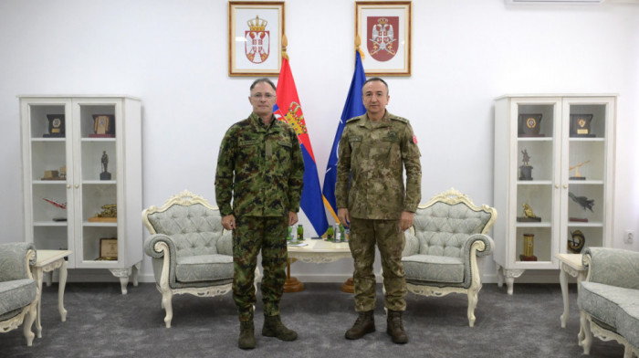 Mojsilović sa komandantom KFOR-a Ulutašom o bezbednosnoj situaciji na Kosovu i Metohiji