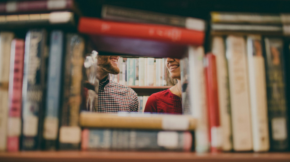 Festival "Grad čita Book Look 2026" otvorio vrata: Knjige, popusti i razgovori o čitanju u centru Beograda