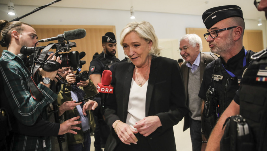 Le Pen pred sudom negirala da su ona i njena stranka proneverili sredstva EU: "Novac iskorišćen legitimno"