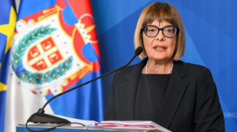 Gojković čestitala đacima prvacima polazak u školu: "Neka vas vodi ljubav prema učenju"