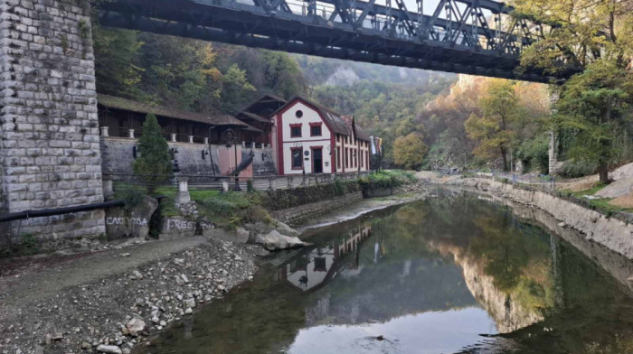Zbog suše otkazani tradicionalni skokovi sa Starog železničkog mosta u Užicu