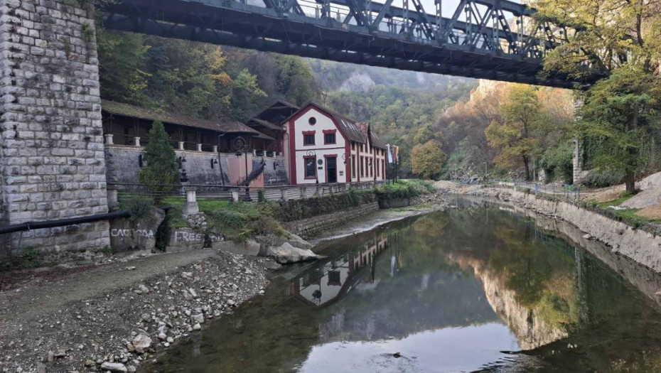 Zbog suše otkazani tradicionalni skokovi sa Starog železničkog mosta u Užicu