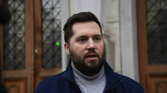 Novosadski odbornik Miran Pogačar pozvao na "sveopšti građanski potrošački štrajk"