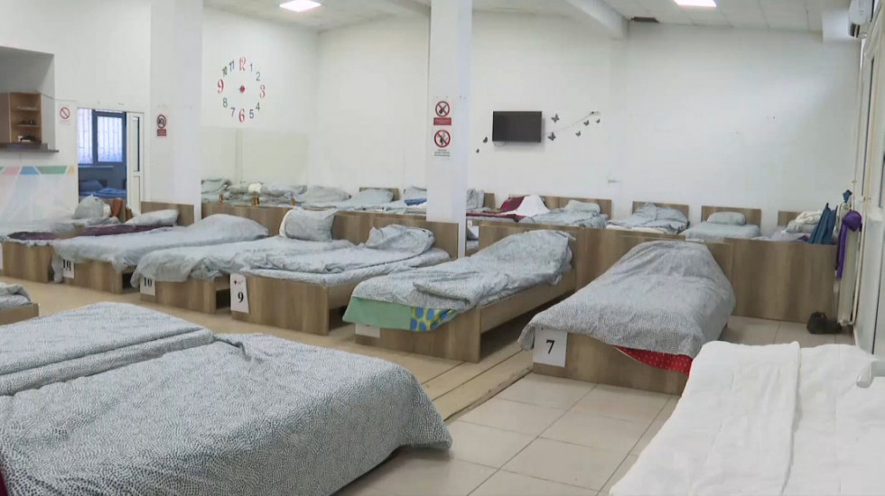 "Niko neće biti vraćen sa naših vrata": Kako funkcionišu prenoćišta za beskućnike?