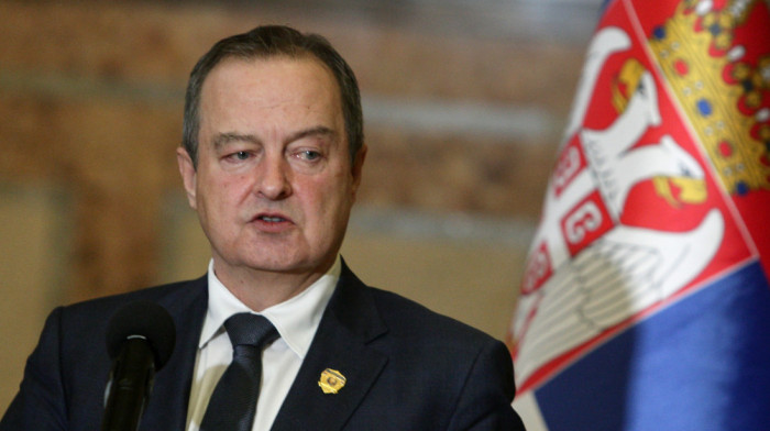 Dačić: Policija uzdržana, ali neće se tolerisati drastično narušavanje javnog reda