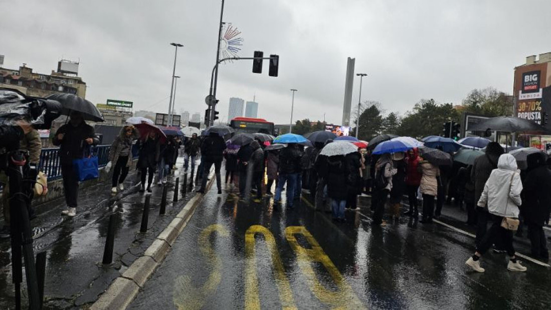Uhapšen osumnjičeni da je tokom skupa "Zastani Srbijo" udario šamar studentu