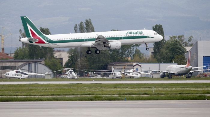 Italija razmatra klasifikaciju državnih letova nakon ometanja GPS signala na avionu Ursule fon der Lajen