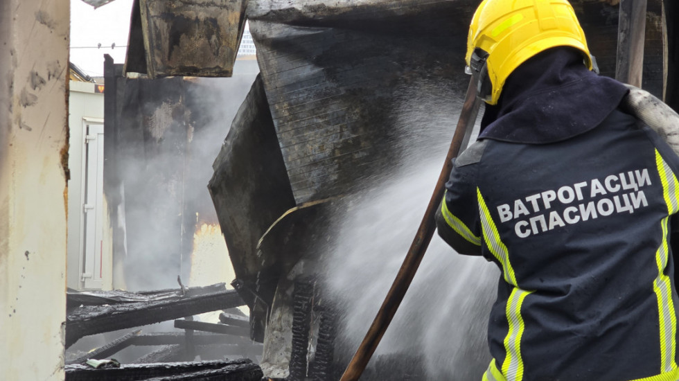 Tragedija u Pinosavi: Jedna osoba nastradala u požaru