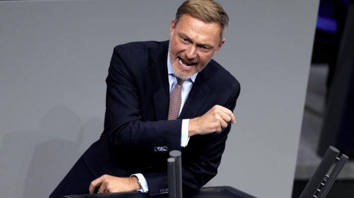 Bio je nemački ministar, sada radi u firmi za prodaju automobila