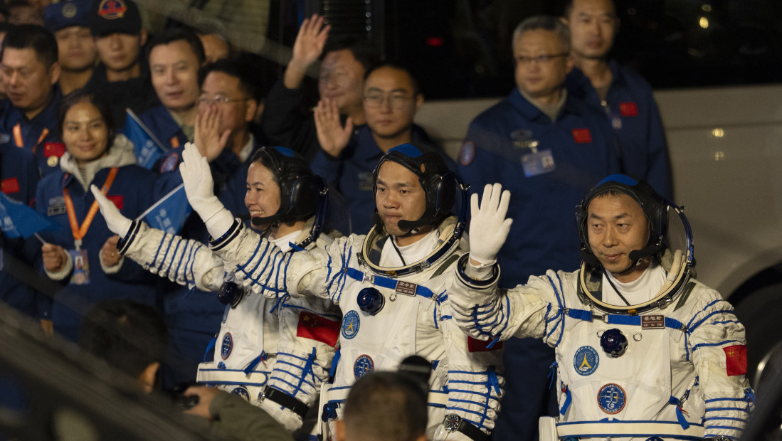 Kineski astronauti proveli devet sati u svemirskoj šetnji: Oboren rekord koji su držali Amerikanci