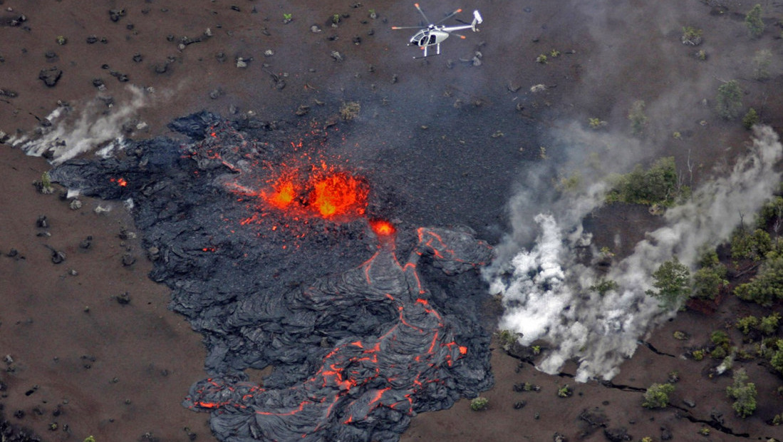 Ponovo proradio vulkan Kilauea na Havajima: Lava dostiže visinu od preko 300 metara