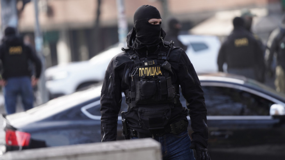 Svi detalji velike akcije hapšenja SBPOK u Srbiji: Uhvaćeno 18 pripadnika kriminalne grupe, terete se za dva dela (FOTO)