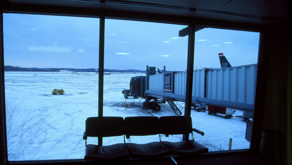 Aero-saobraćaj u Pragu ograničen zbog ledene kiše