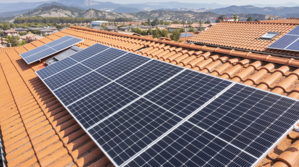 Solarni paneli opet u žiži interesovanja: Ali, šta raditi ako ne živite u kući već u stanu?