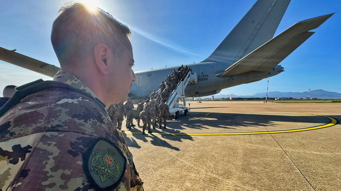 Pripadnici snaga KFOR-a sproveli obuku za transfer tereta u kampu Novo Selo