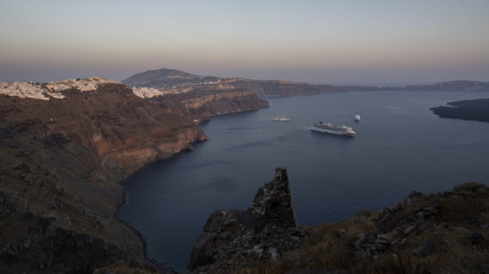 Novi jak zemljotres pogodio Santorini i okolna ostrva - osetio se i u Atini