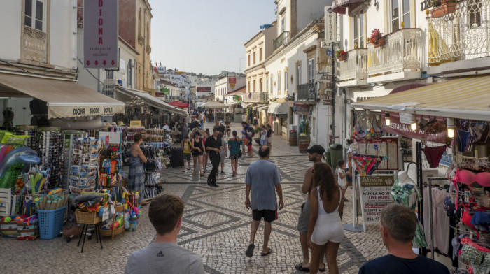 Lokalni zakoni ili običaji: Deset najčudnijih pravila čije kršenje donosi oštre kazne