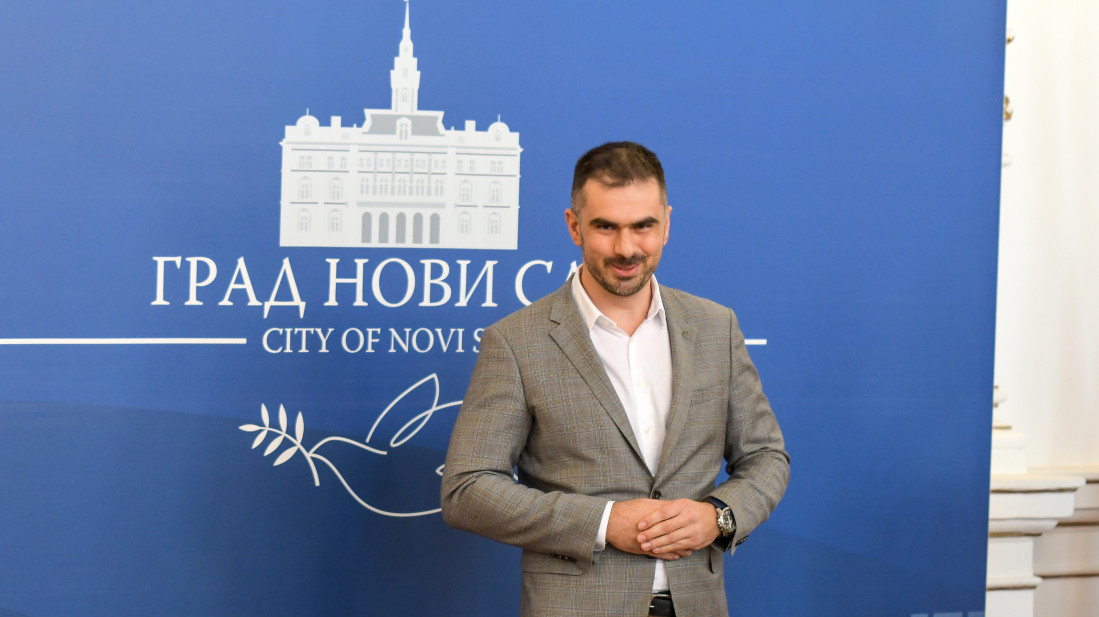 Rebalans budžeta Novog Sada: Više novca za besplatne udžbenike, škole i infrastrukturu