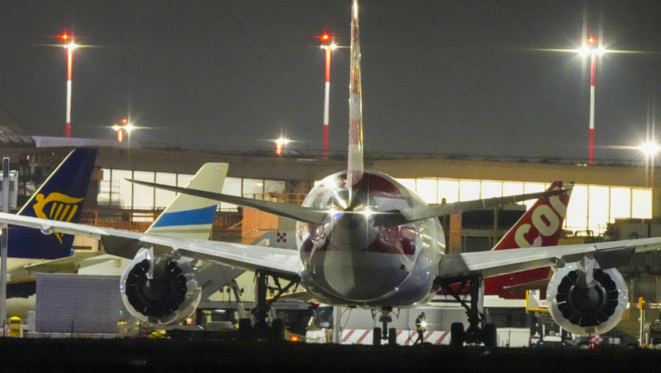 Sudar dva aviona Amerikan erlajnza na pisti aerodroma u Vašingtonu, nema povređenih