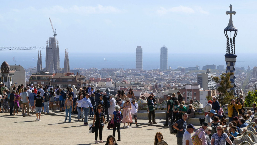 Katalonija odložila naplaćivanje turističke takse od 15 evra najranije do oktobra