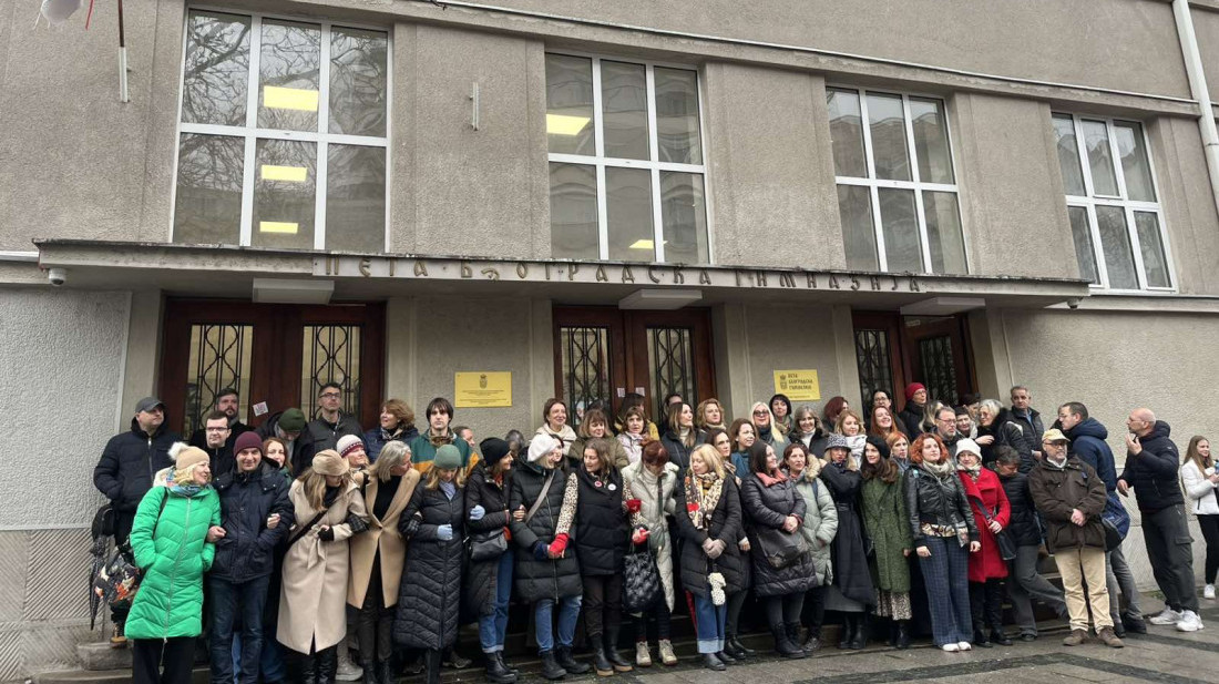 Peta beogradska gimnazija prekida blokadu: Više od polovine učenika glasalo za povratak u klupe od ponedeljka