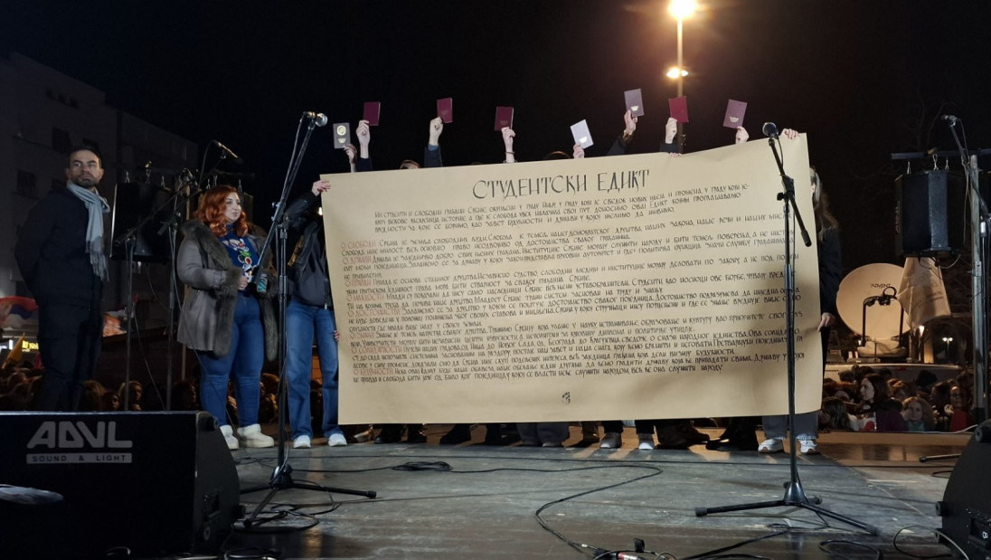 "Studentski edikt" predstavljen na protestu u Nišu: Studenti pročitali osam odredbi
