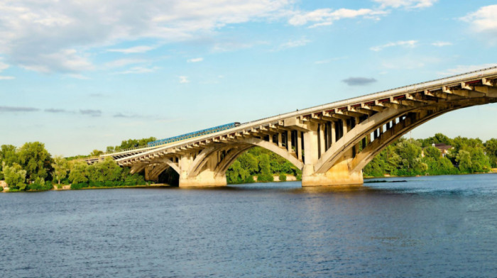 "Dnevnik": U aprilu spajanje krakova mosta u Novom Sadu u okviru Fruškogorskog koridora