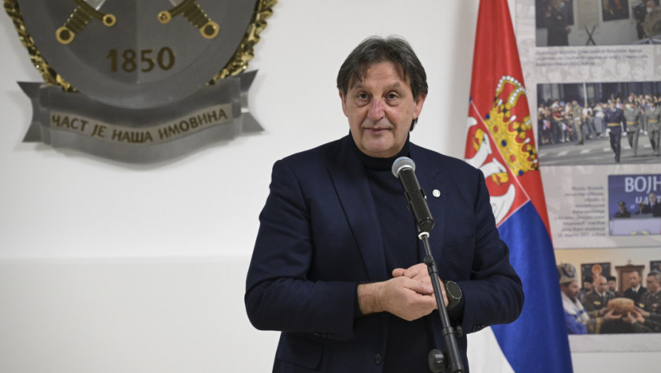 Ministar odbrane u tehničkom mandatu Bratislav Gašić: Hitno obustaviti blokadu "Informera"