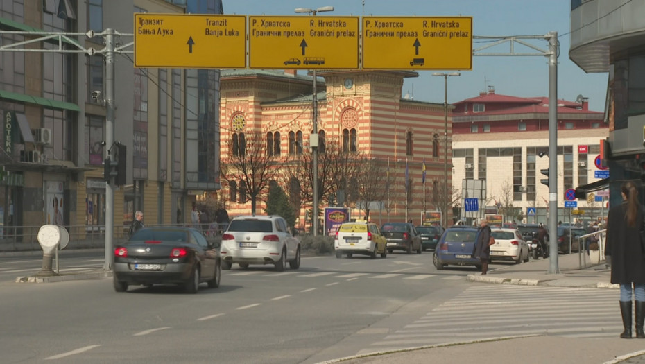 U dvorištu škole u Brčkom osvanuli grafiti sa govorom mržnje prema Srbima