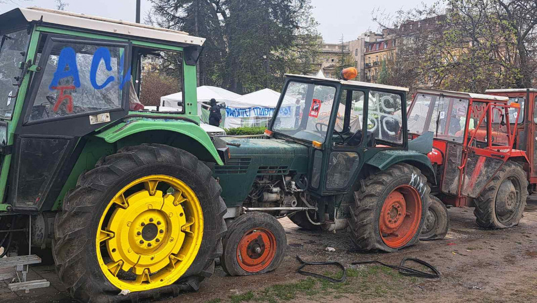 Akcija hapšenja lica koja su na skupu 15. marta u Beogradu uništavali traktore